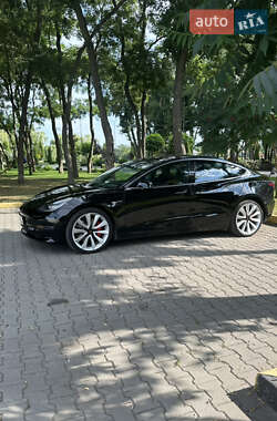 Седан Tesla Model 3 2018 в 