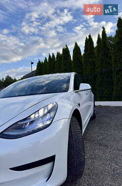 Седан Tesla Model 3 2019 в Дрогобыче