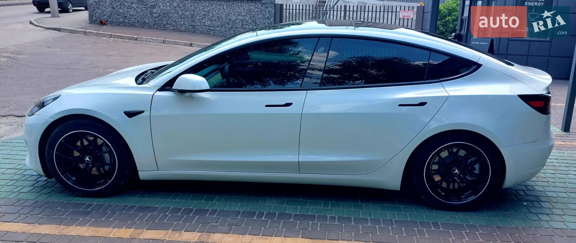 2022 Tesla Model 3 - мініатюра 4