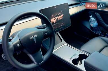 Седан Tesla Model 3 2022 в Дніпрі