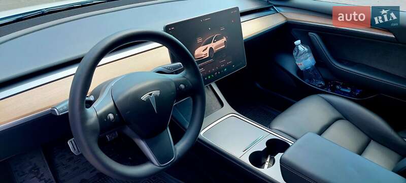 Седан Tesla Model 3 2022 в Дніпрі