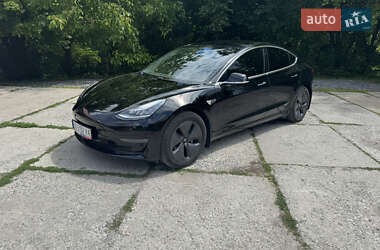 Седан Tesla Model 3 2019 в 