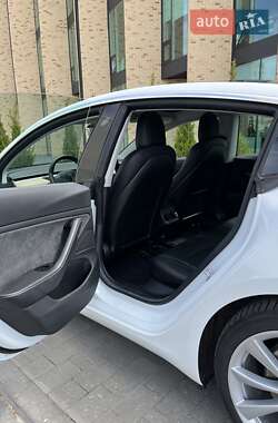 Седан Tesla Model 3 2018 в 