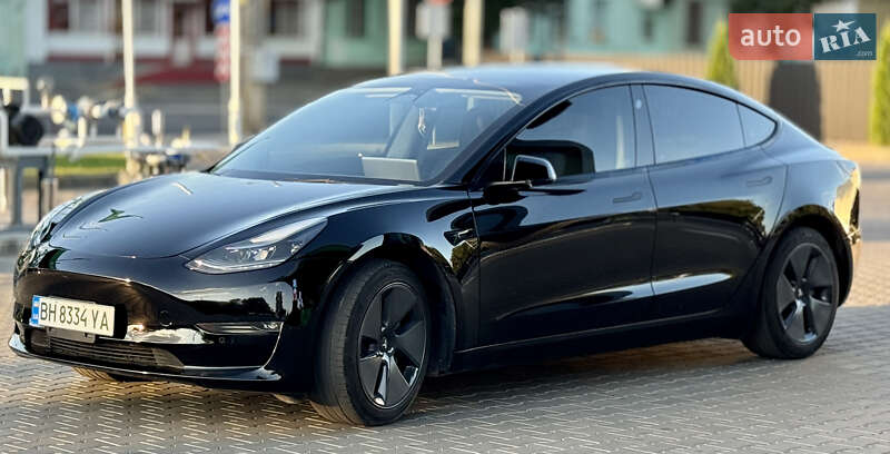 Седан Tesla Model 3 2022 в Одесі