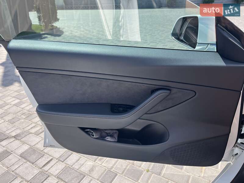 Седан Tesla Model 3 2020 в Кропивницькому фото 5 Седан Tesla Model 3 2020 в Кропивницькому