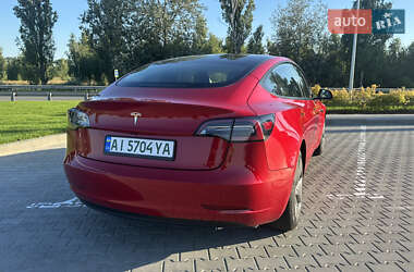 Седан Tesla Model 3 2022 в 