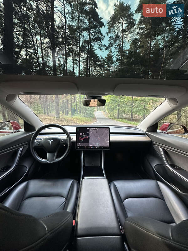 Седан Tesla Model 3 2018 в Полтаві