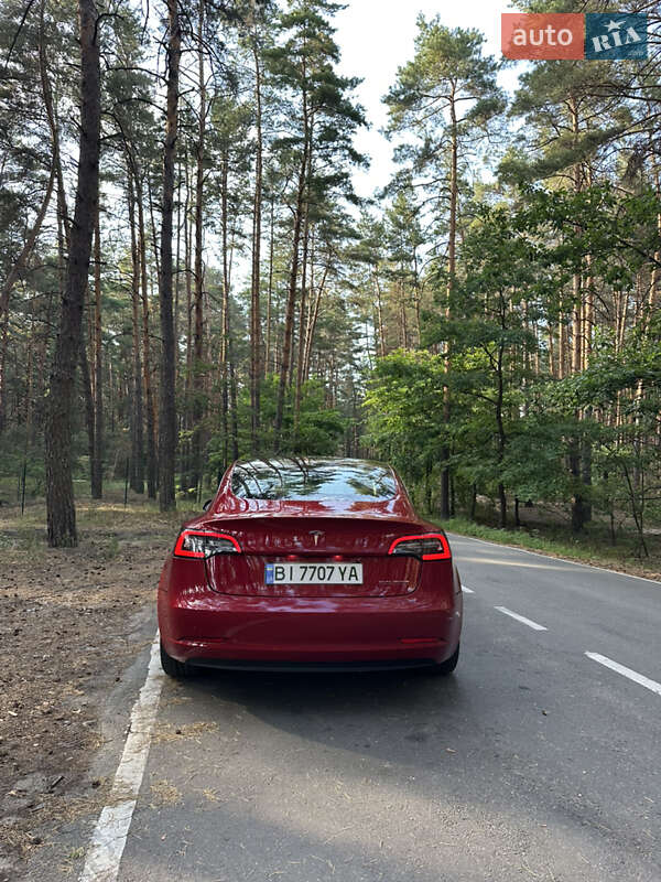 Седан Tesla Model 3 2018 в Полтаві