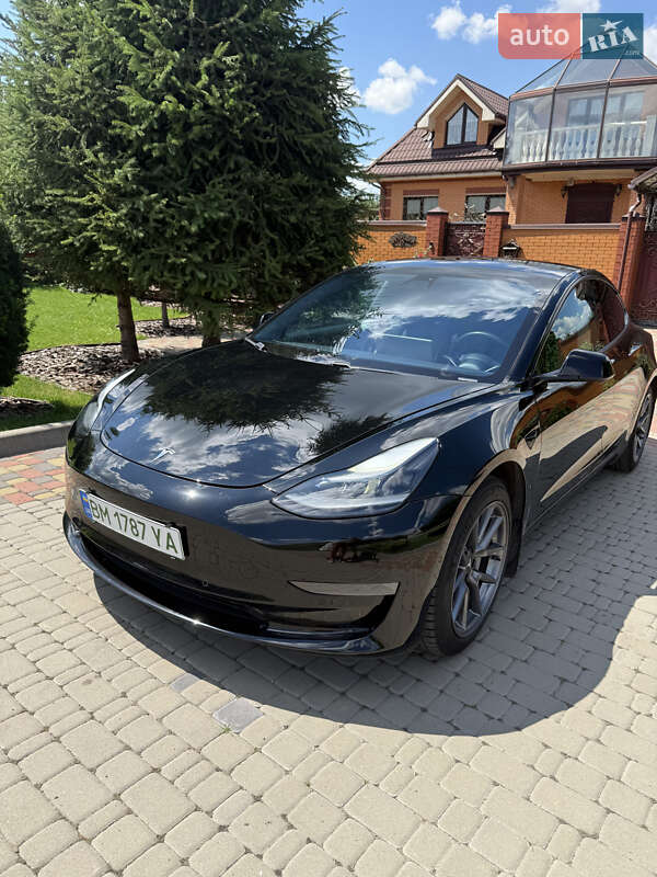 Седан Tesla Model 3 2021 в Сумах