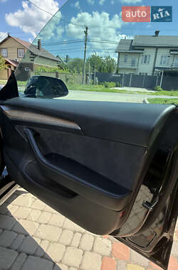 Седан Tesla Model 3 2021 в Сумах