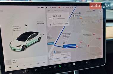 Седан Tesla Model 3 2019 в 
