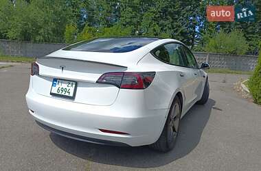 Седан Tesla Model 3 2021 в 