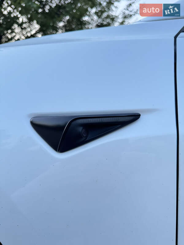 Седан Tesla Model 3 2022 в Каменском