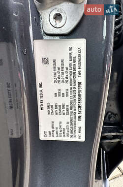 Седан Tesla Model 3 2021 в 