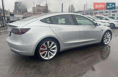 Седан Tesla Model 3 2018 в 