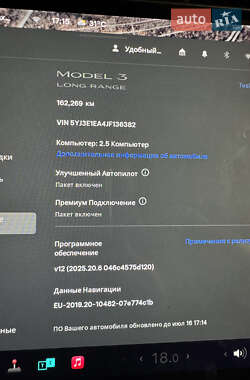 Седан Tesla Model 3 2018 в 
