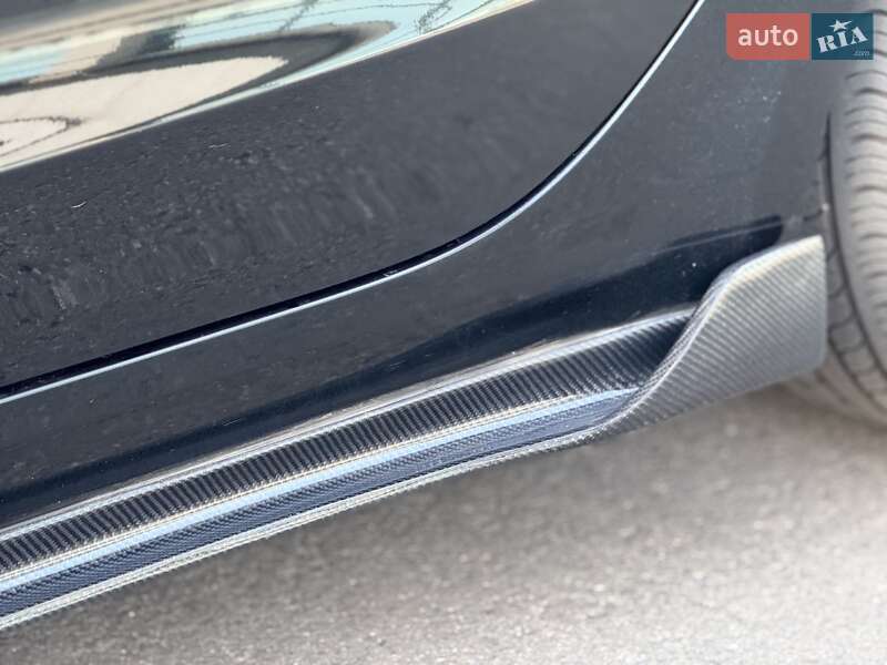 Седан Tesla Model 3 2019 в Дніпрі