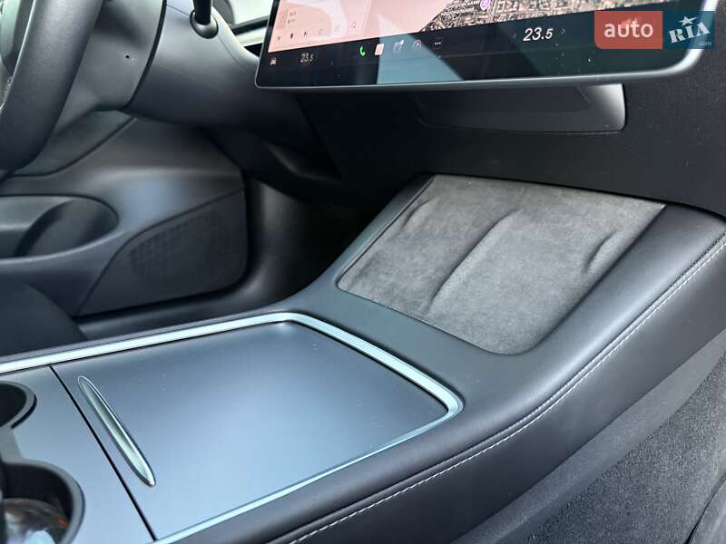 Седан Tesla Model 3 2019 в Дніпрі