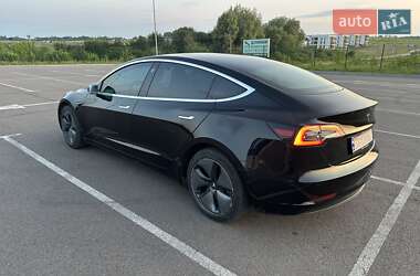 Седан Tesla Model 3 2019 в 
