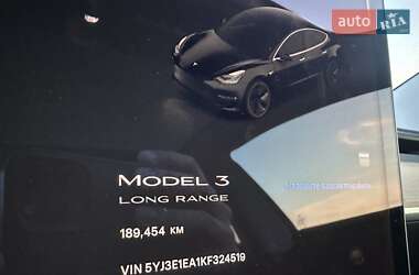 Седан Tesla Model 3 2019 в 