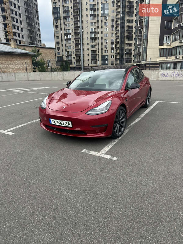 Седан Tesla Model 3 2018 в Києві