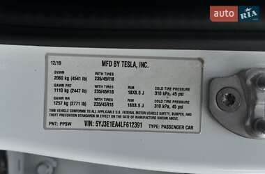 Седан Tesla Model 3 2019 в 