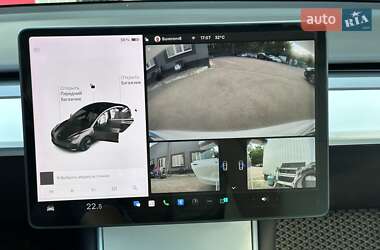 Седан Tesla Model 3 2018 в 