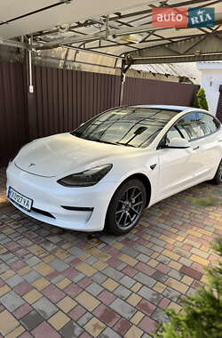 Седан Tesla Model 3 2020 в 