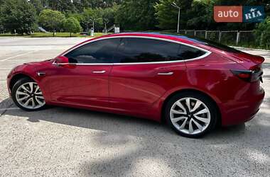 Седан Tesla Model 3 2019 в 