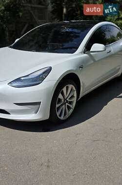Седан Tesla Model 3 2018 в 