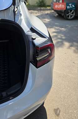Седан Tesla Model 3 2018 в 