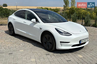 Седан Tesla Model 3 2019 в Одесі