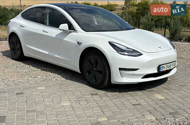 Седан Tesla Model 3 2019 в 