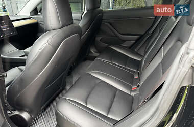 Седан Tesla Model 3 2018 в 