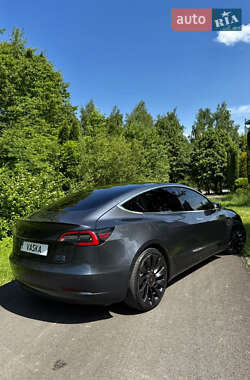 Седан Tesla Model 3 2018 в 