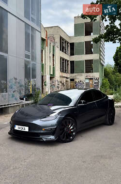 Седан Tesla Model 3 2018 в 
