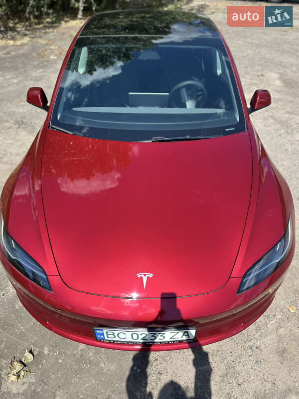 Седан Tesla Model 3 2024 в Львові