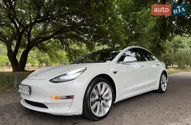 Седан Tesla Model 3 2018 в 