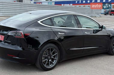 Седан Tesla Model 3 2018 в 