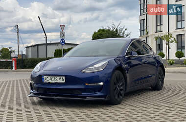 Седан Tesla Model 3 2018 в 