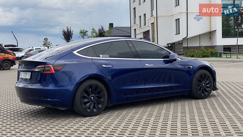 Седан Tesla Model 3 2018 в Луцке