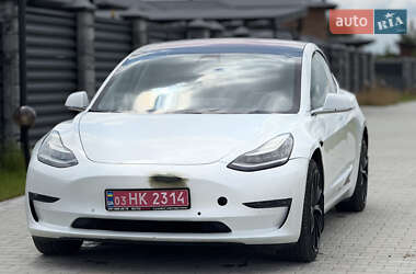 Седан Tesla Model 3 2018 в 