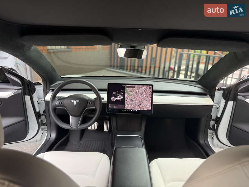 Седан Tesla Model 3 2021 в Дніпрі