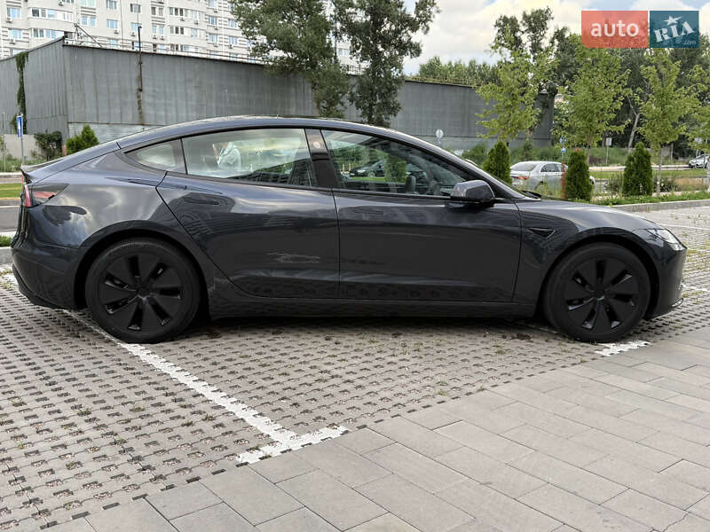 Седан Tesla Model 3 2024 в Киеве фото 10 Седан Tesla Model 3 2024 в Киеве