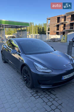 Седан Tesla Model 3 2018 в Івано-Франківську