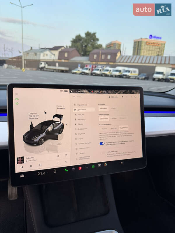 Седан Tesla Model 3 2023 в Киеве