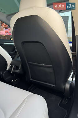 Седан Tesla Model 3 2023 в Киеве фото 43 Седан Tesla Model 3 2023 в Киеве