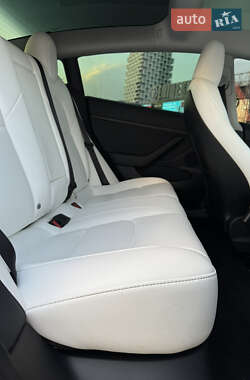 Седан Tesla Model 3 2023 в Киеве фото 48 Седан Tesla Model 3 2023 в Киеве