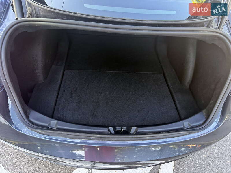 Седан Tesla Model 3 2022 в Вінниці