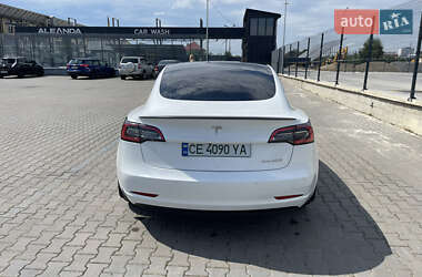 Седан Tesla Model 3 2019 в 